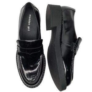 NWOT! Madden Girl Ambrosse Black Patent  Leather Women Academia Loafers Sz 10M
